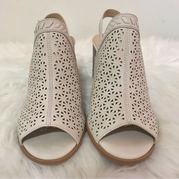 CL By Laundry open toe booties heels size 9 - Picture 5 of 9